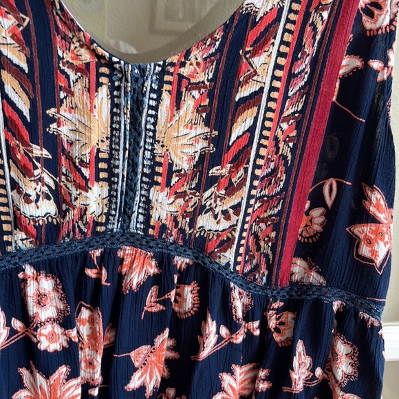 Angie sleeveless blue/red/orange and white top Size M - Picture 2 of 4